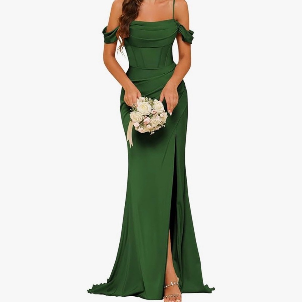 Elegant Green Evening Gown